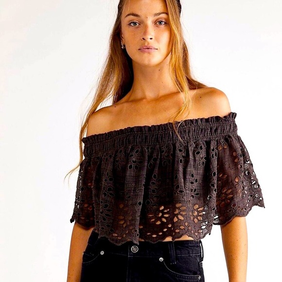 FP Movement by Free People Tops - FREE PEOPLE PERLA OFF THE SHOULDER EYELET CROP TOP SZ L